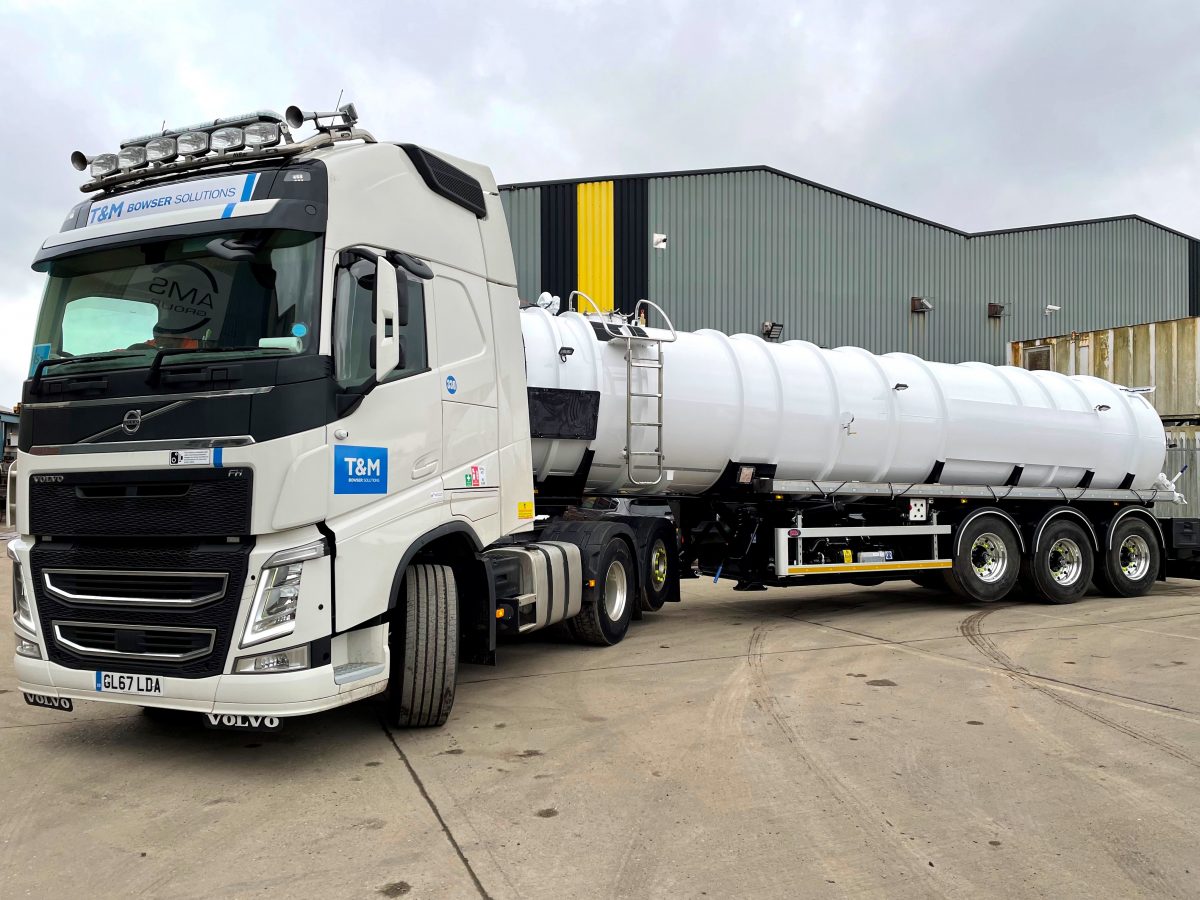 T & M Plant take delivery of their 3rd  30.000 litre RCV Ultra last vacuum tanker